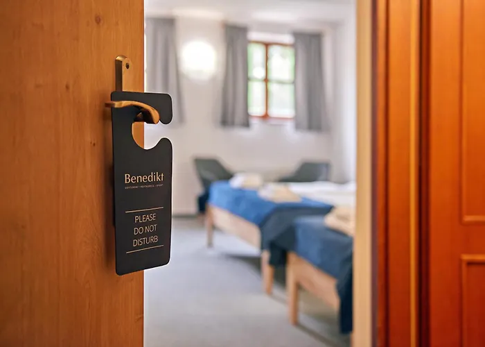 Benedikt Hotel *